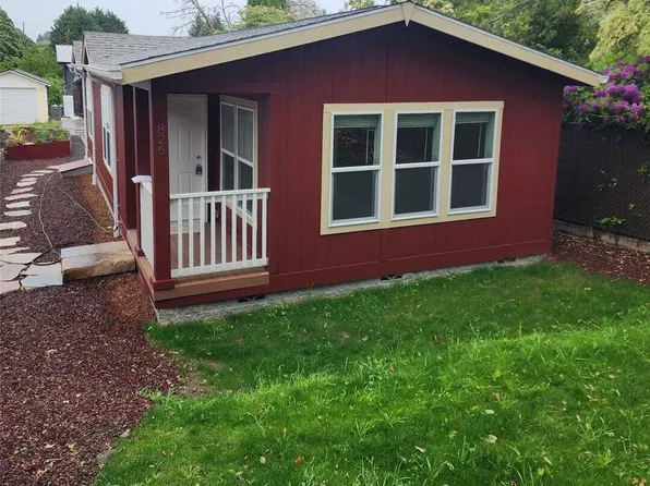 826 Chester Avenue, Bremerton, WA 98337