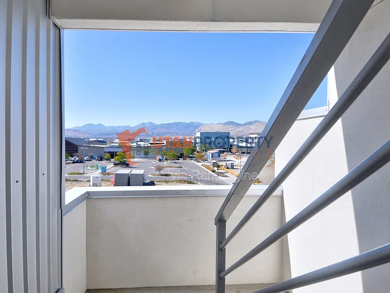11219 S Clear Blue Dr — Photo 3