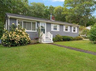 7 S Glen Dr, Coventry, RI 02816