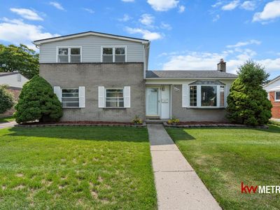 11260 Diamond Dr, Sterling Heights, MI, 48314