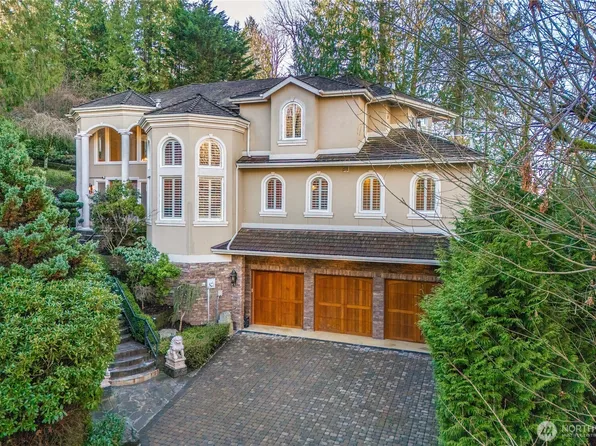5325 145th Place SE, Bellevue, WA 98006