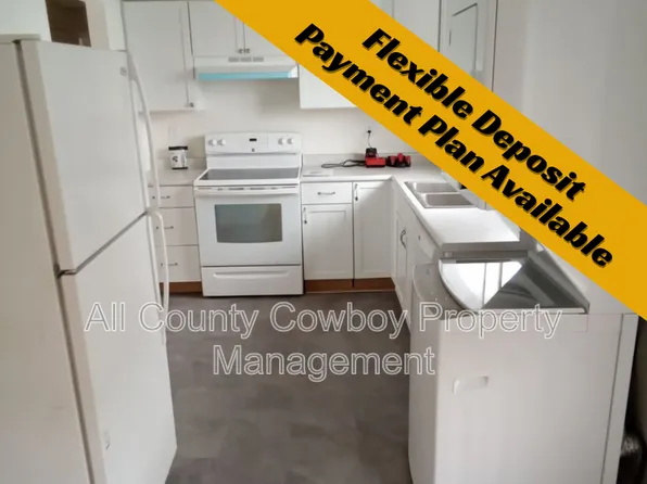 705 Ferris Ct, Rawlins, WY