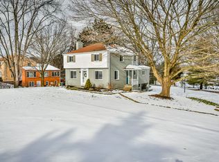 1573 Crestview Dr, Pittsburgh, PA 15237