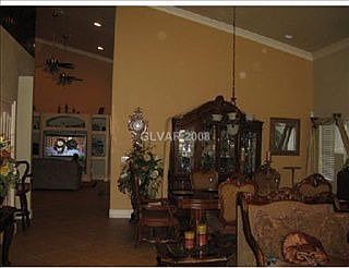 2nd image of 4940 E Cincinnati Ave