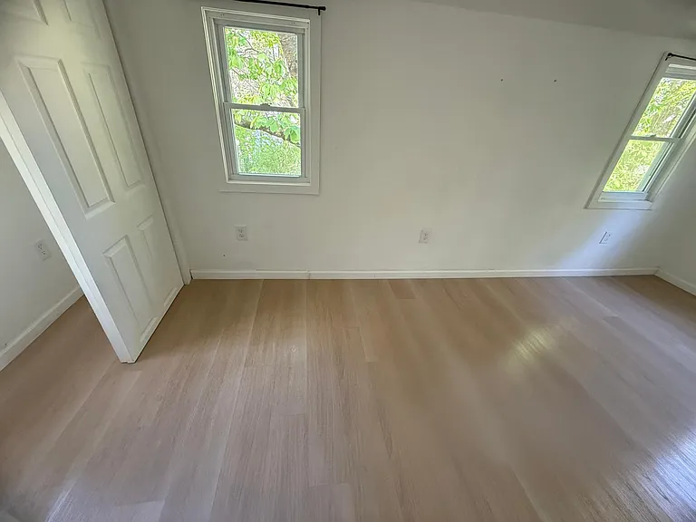 14 Woodland Cir S — Photo 8