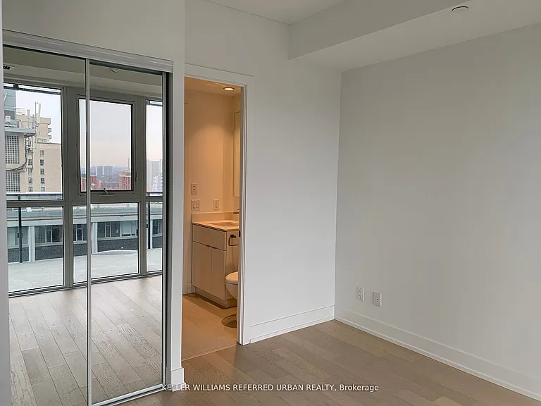 7 Grenville St #2410 — Photo 7