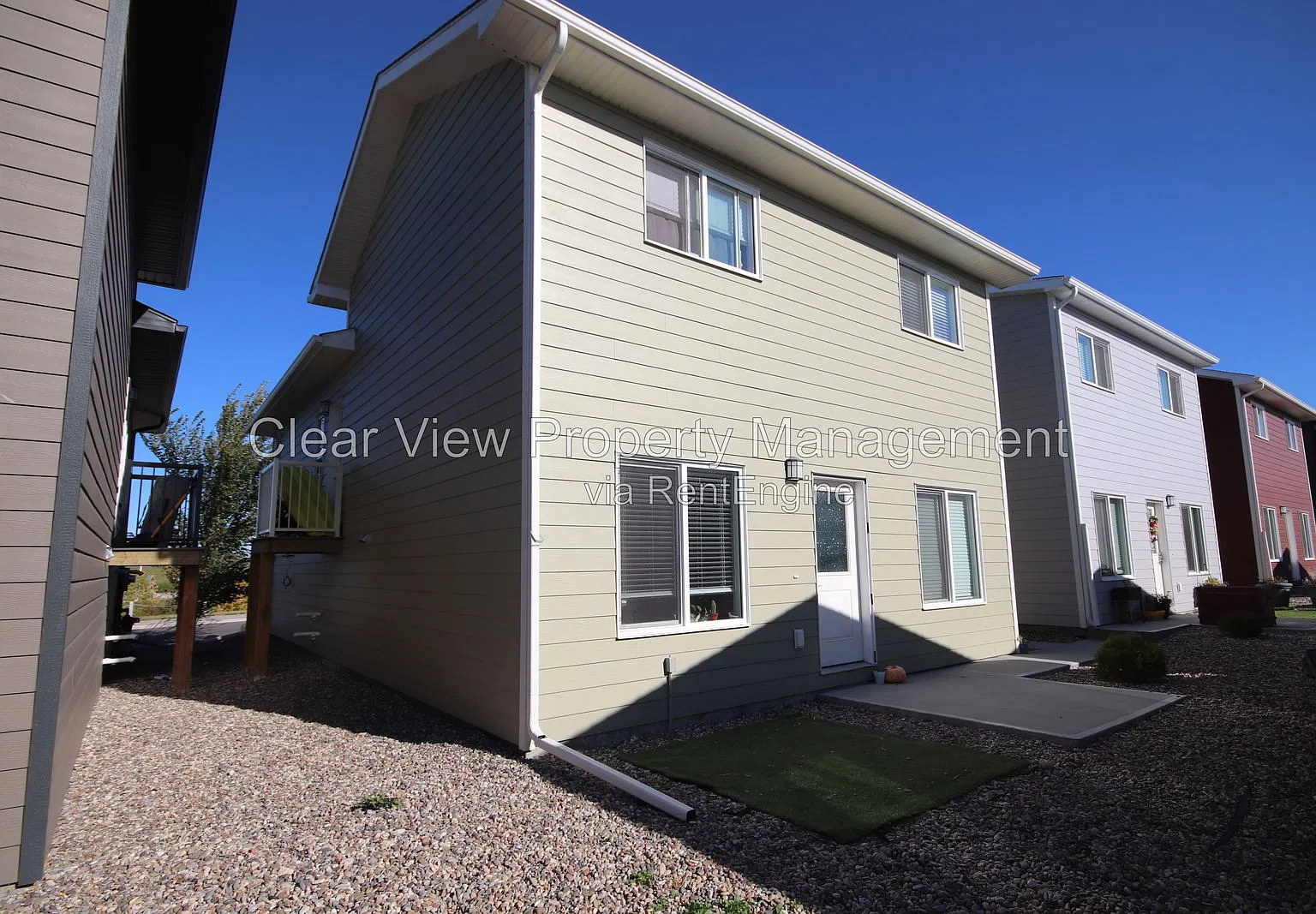 2 bed, 1.0 bath, 860 sqft, $1,499 — Photo 1