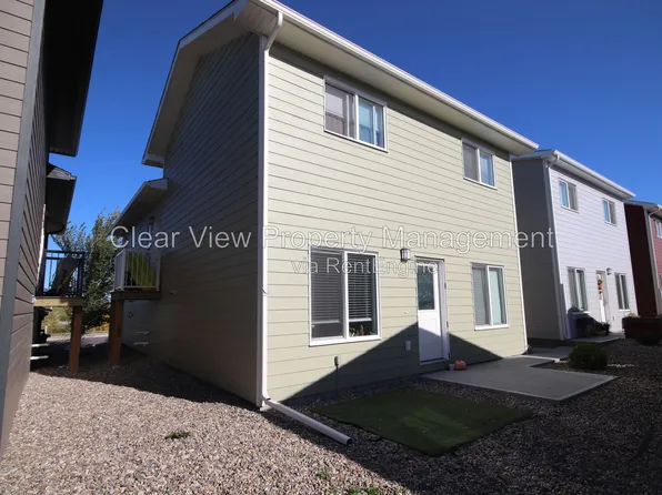 110 Sunridge Blvd W #2, Lethbridge, AB T1J 5B7