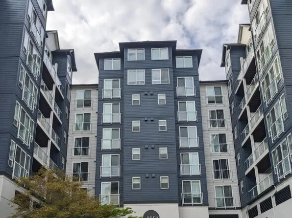 2424 S 41st Street #B526, Tacoma, WA 98406