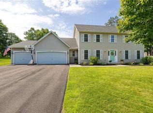 1329 Klem Rd, Webster, NY 14580
