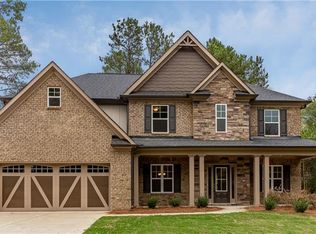 1041 Nours Cir, Lawrenceville, GA 30045