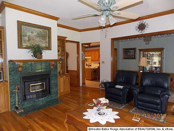 4th image of 19326 Scivique Ln