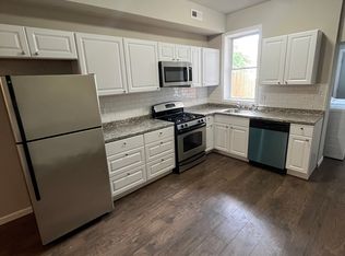 2720 The Alameda, Baltimore, MD 21218