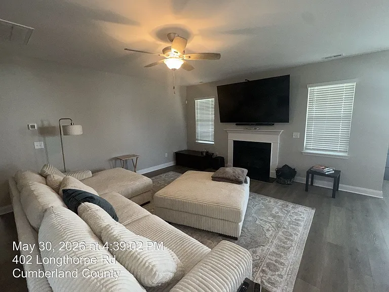 402 Longthorpe Rd — Photo 9