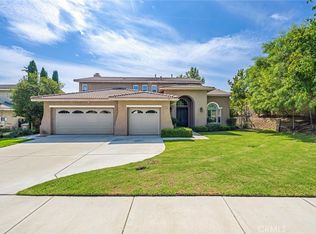 3461 Christopher Ln, Corona, CA 92881