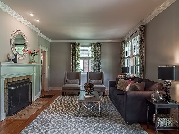 hrdwd floors & crwn molding