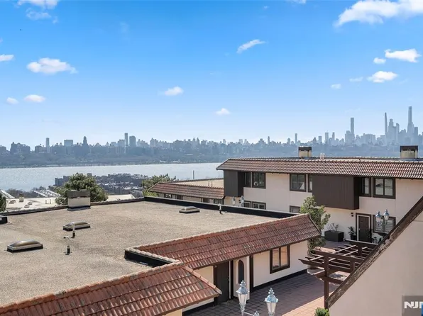 300 Gorge Rd APT 58, Cliffside Park, NJ 07010