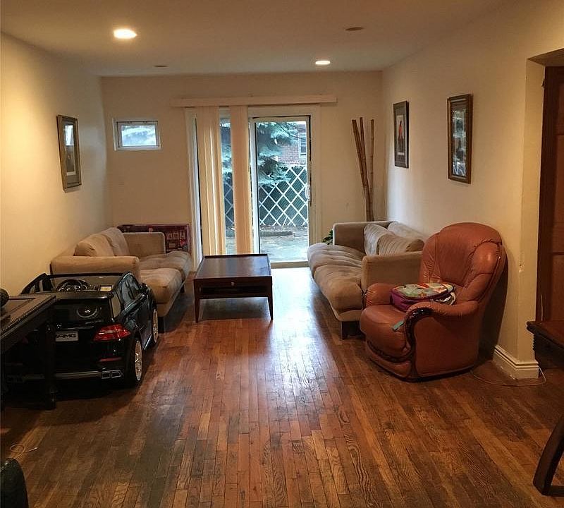2nd image of 2072 E 58th St
