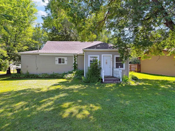 410 10th St NW, Pine City, MN 55063