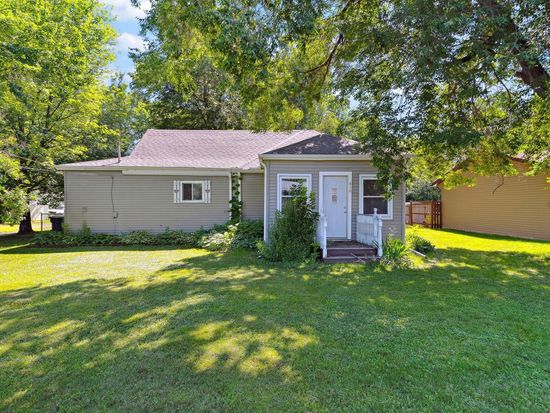 410 10th St NW, Pine City, MN 55063