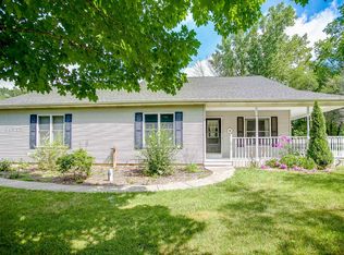 20933 Madison Rd, South Bend, IN 46614