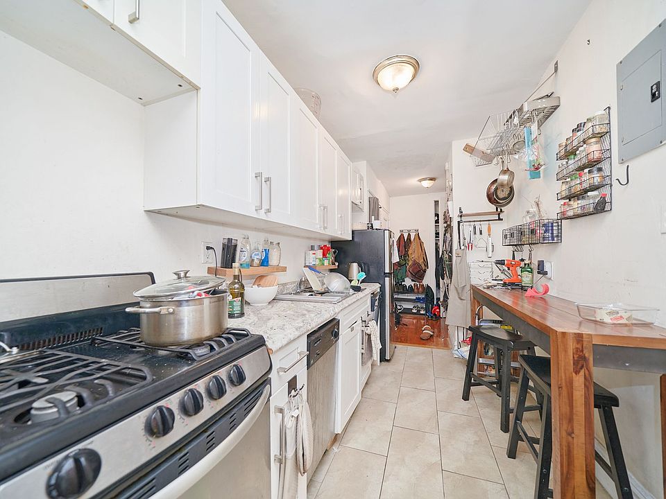 1st image of 56 Bennett Ave #3M