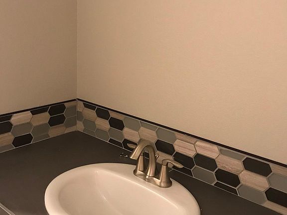 2nd bathroom