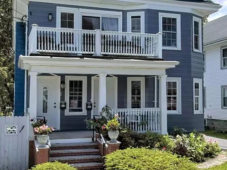 11 Dyer Ave — Photo 1