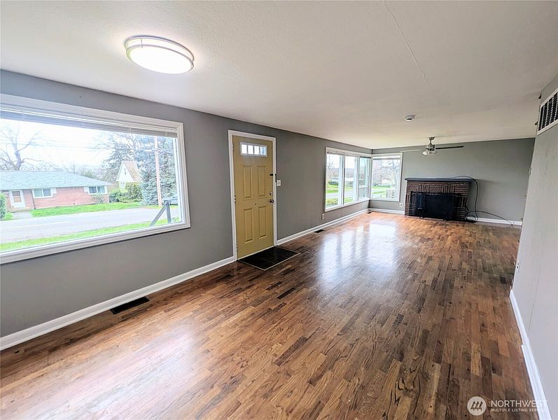 2nd image of 1740 SE 6th Street