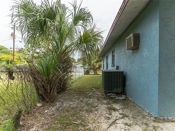 5th image of 1781 33rd St