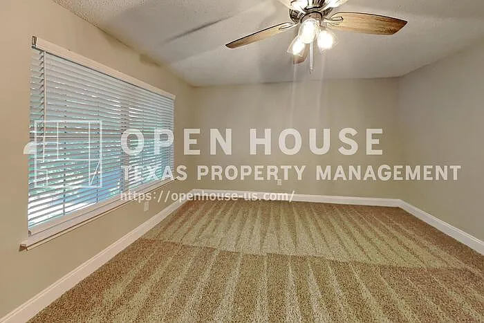924 Rock Dove Cir — Photo 19