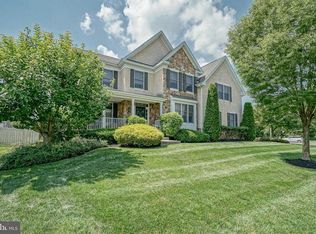 5 Thornbury Ct, Lumberton, NJ 08048