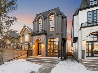 3919 E 19th St SW, Calgary, AB T2T 4Y1