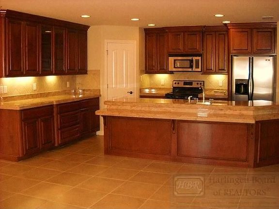 3rd image of 565 Heather Dr