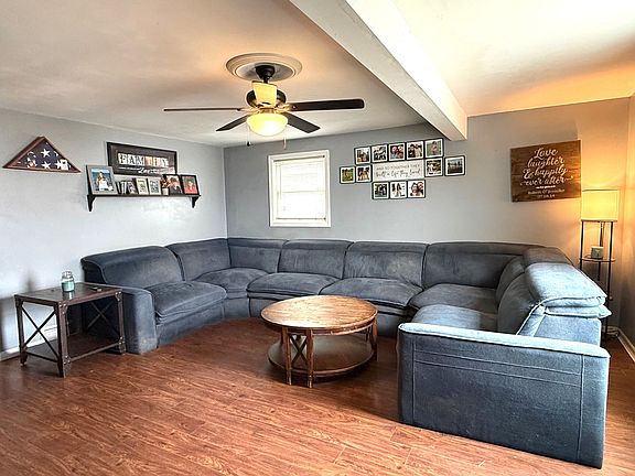 3rd image of 3125 Sterrettania Rd