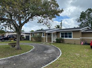 1930 NW 185th Ter, Miami Gardens, FL 33056