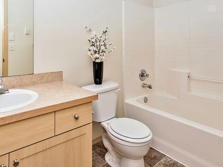 6623 S Proctor St #6623A — Photo 10