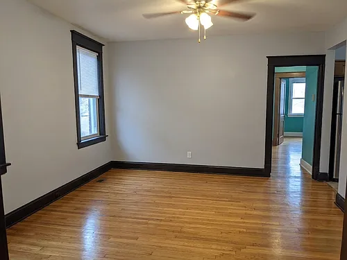 5646-5648 Phillips Ave #2 Photo 1