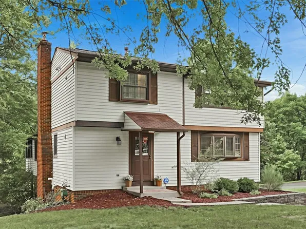 1852 Wallace Rd, South Park, PA 15129