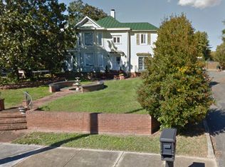 175 N Main St, Amherst, VA 24521