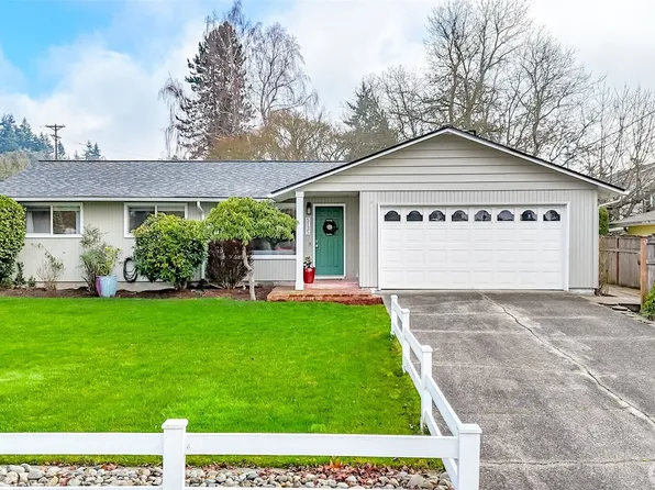 5135 Frances Avenue NE, Tacoma, WA 98422