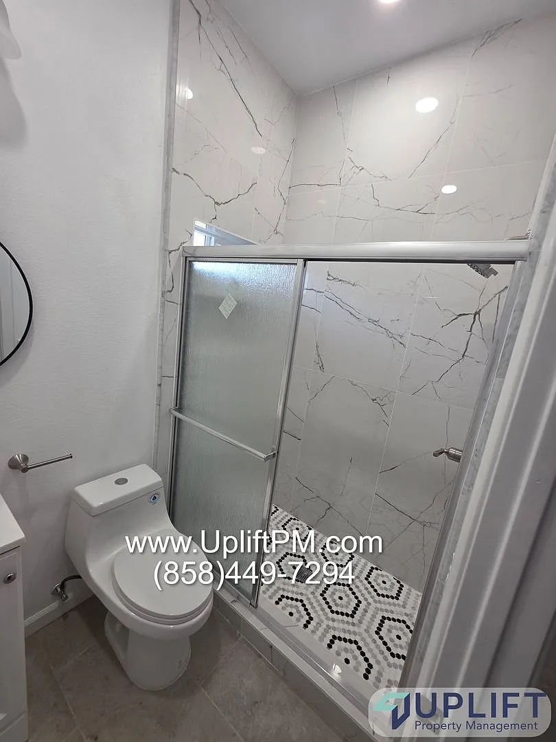 4 bed, 2.0 bath, 2536 sqft, $3,895 — Photo 4