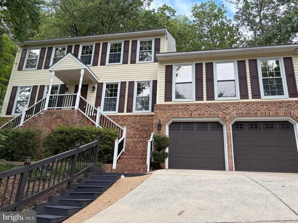 2018 Schooner Dr, Stafford, VA 22554