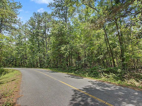 3rd image of Beaver Creek Dr