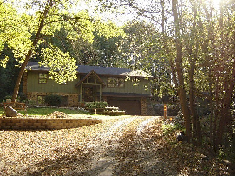 2nd image of 1234 McKnight Rd S