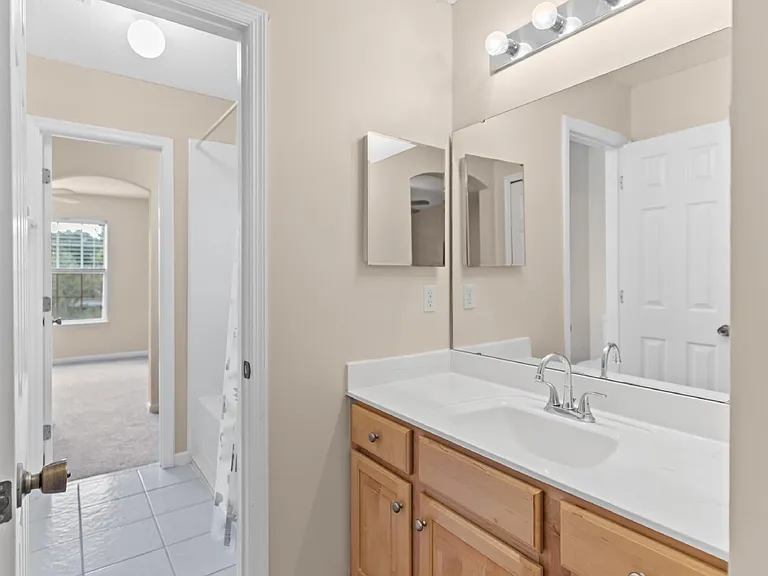 572 Redberry Ln — Photo 28