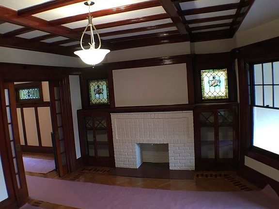 3rd image of 880 E 14th St #2A