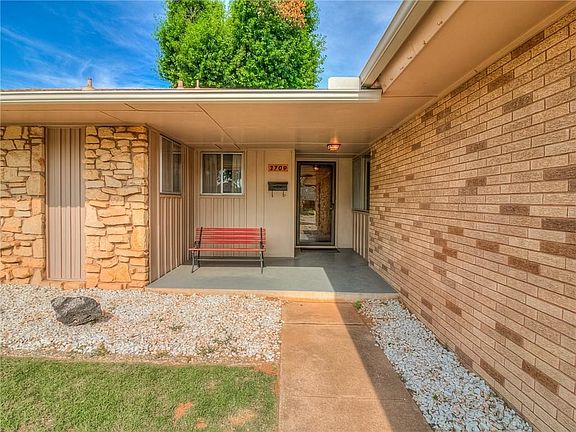 4th image of 3709 N McMillan Ave
