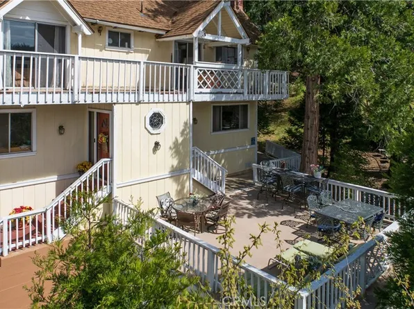 26937 Tunnel Dr, Lake Arrowhead, CA 92352