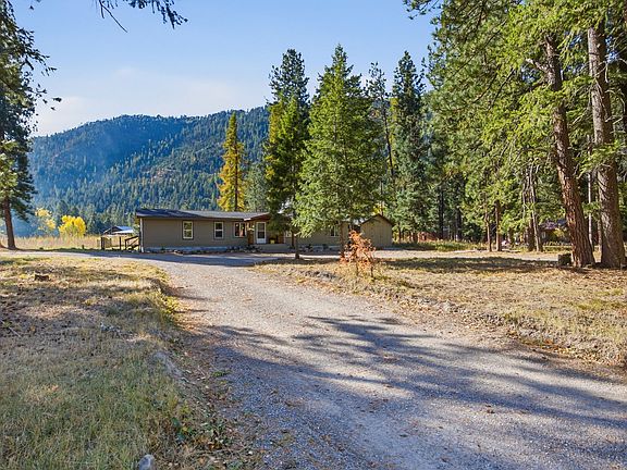 3rd image of 148 Country Ln